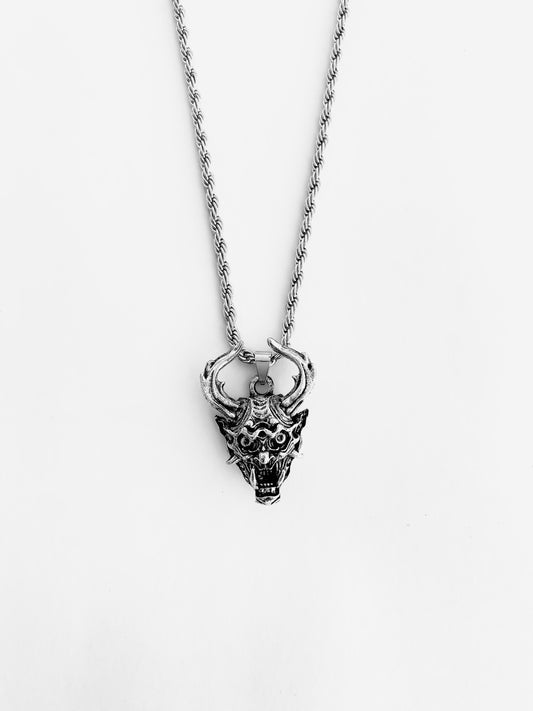 VINTAGE SKULL PENDANT