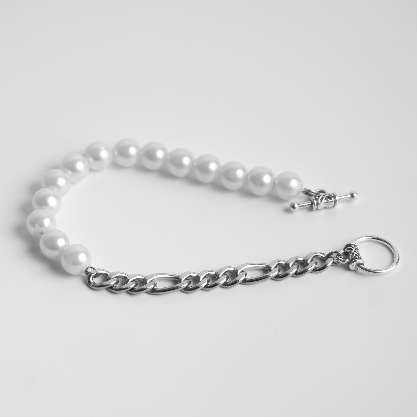 White Pearl Figaro Bracelet