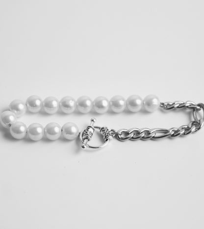 White Pearl Figaro Bracelet