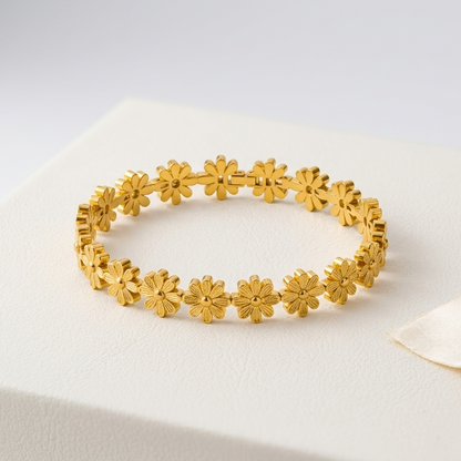 Daisy Flower Chain Bracelet – 18K Gold Plated Demi-Fine